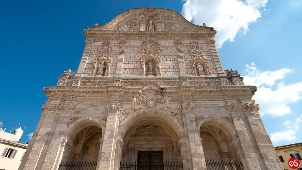 THE CATHEDRAL OF SAINT NICOLA: THE BAROQUE JEWEL OF THE CITY