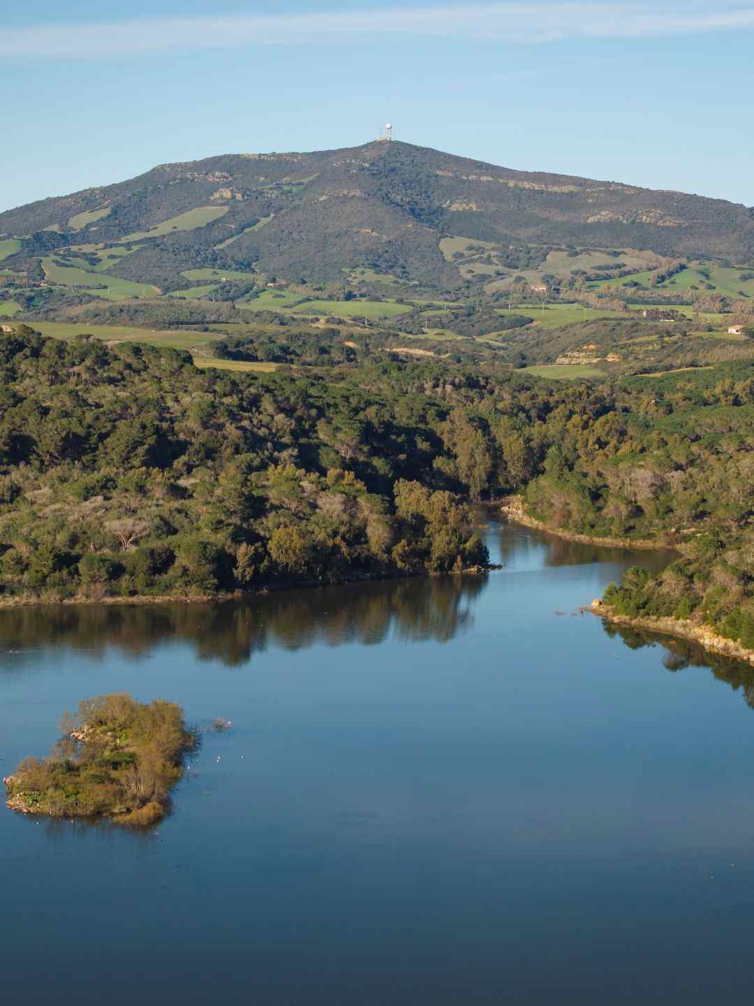 paesaggio lago baratz sassari