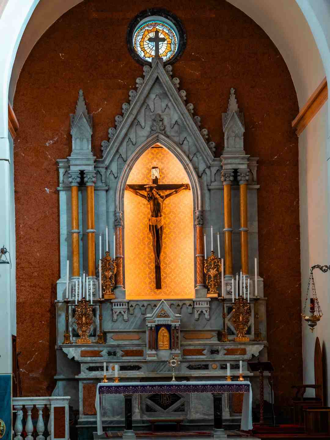Interno della Chiesa di Sant'Apollinare a Sassari