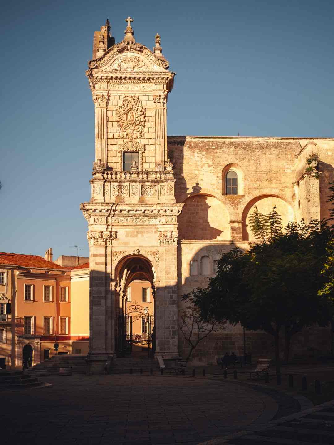 Facciata laterale della Cattedrale di San Nicola a Sassari