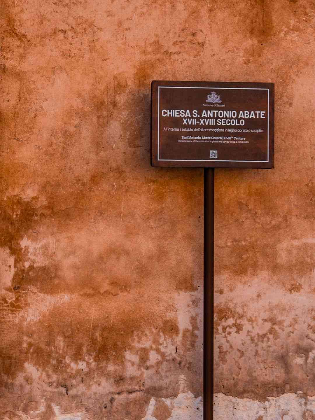Cartello informativo sulla Chiesa Sant'Antonio Abate a Sassari