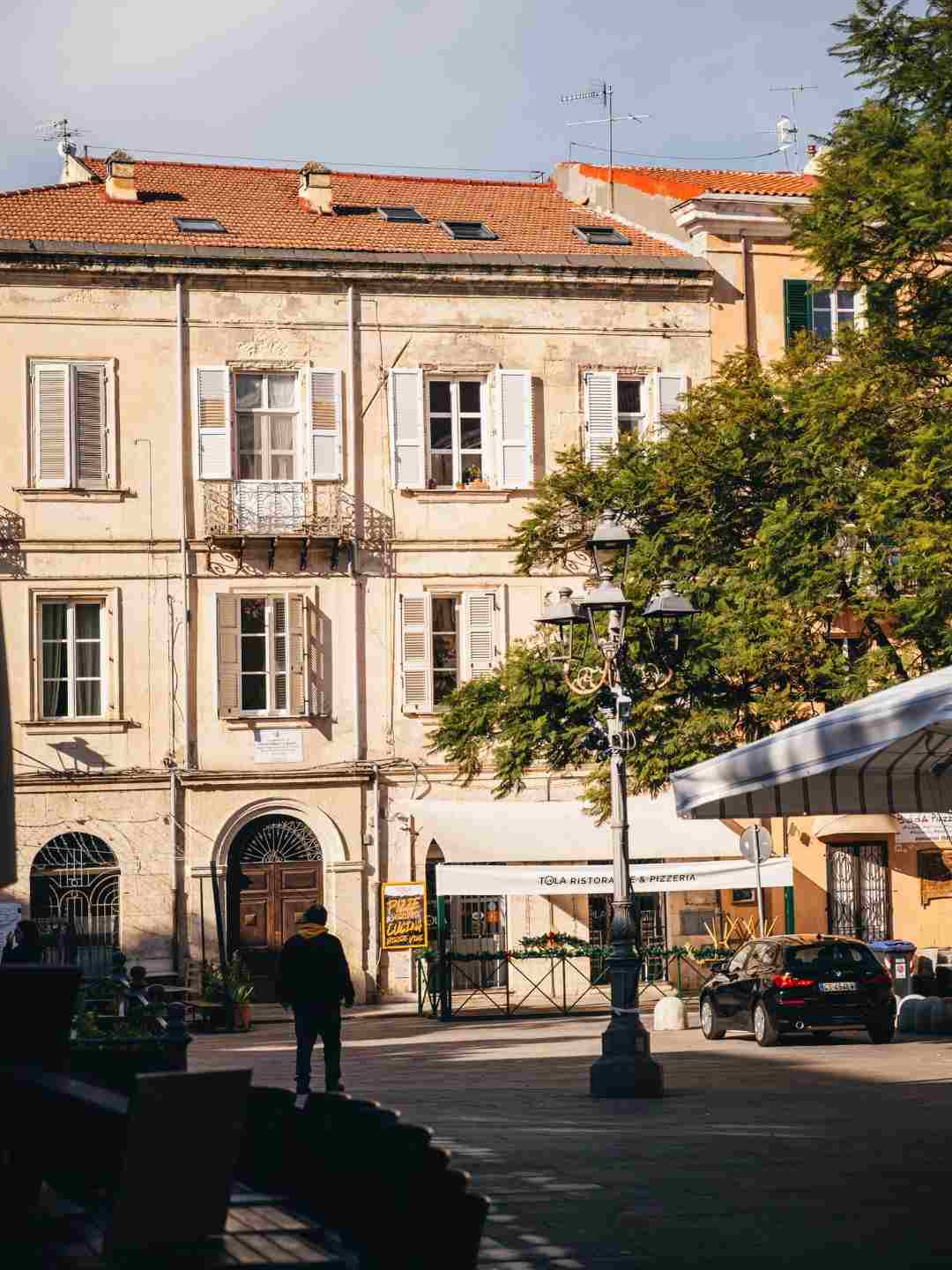 Piazza Tola nel centro di Sassari