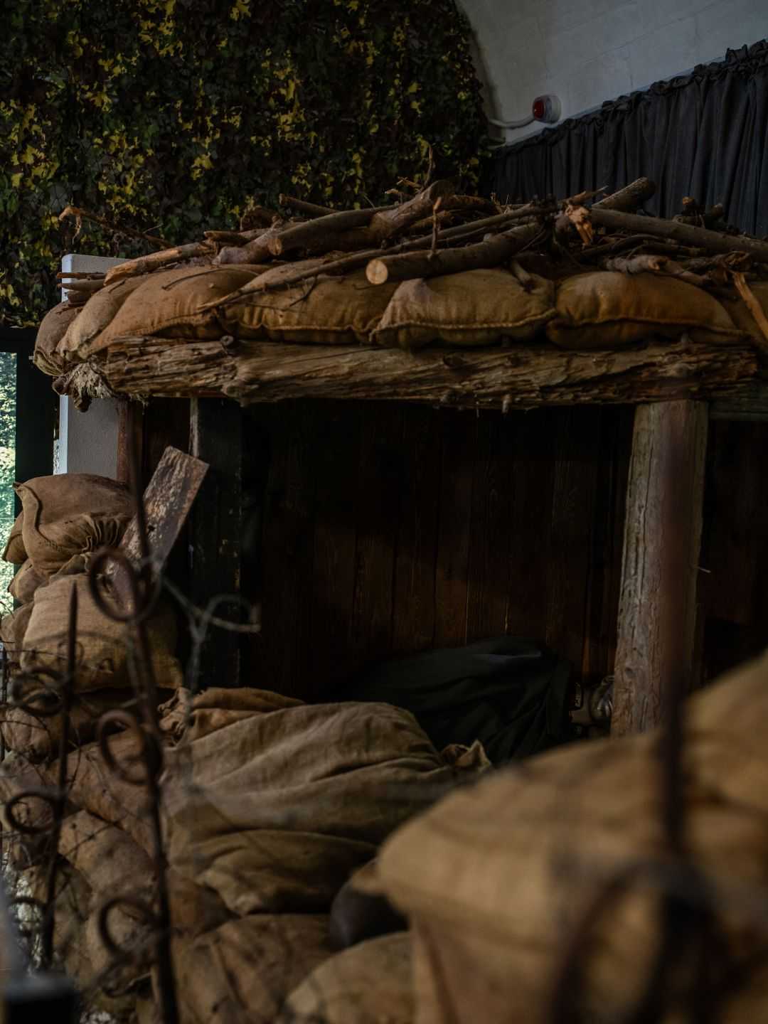 Ricostruzione di una trincea nel museo della Brigata Sassari
