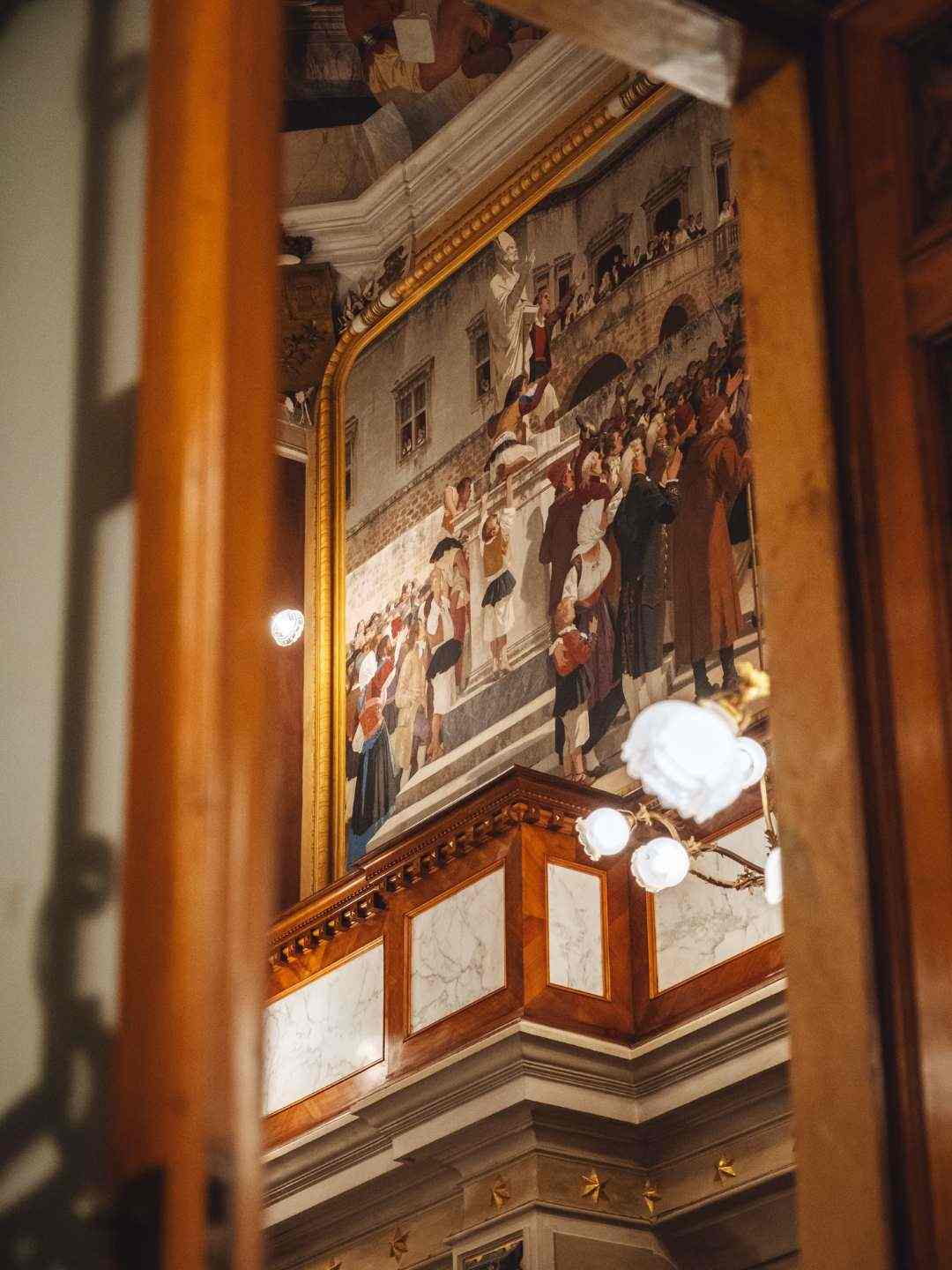 Affreschi nella Sala Sciuti a Palazzo della Provincia a Sassari