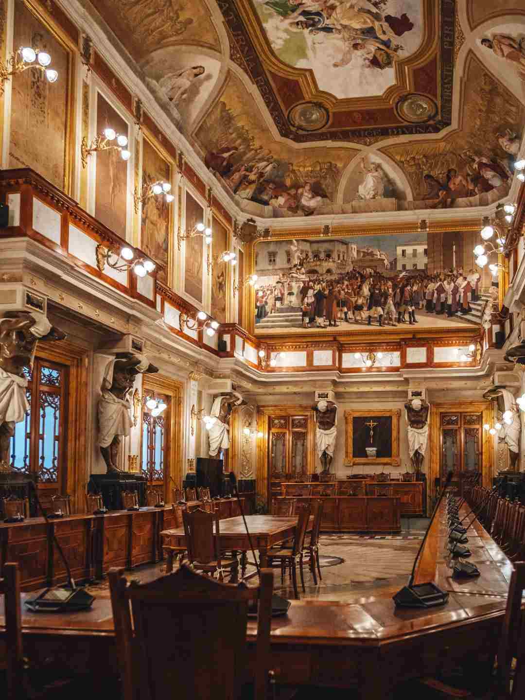 Sala Sciuti dentro il Palazzo della Provincia a Sassari