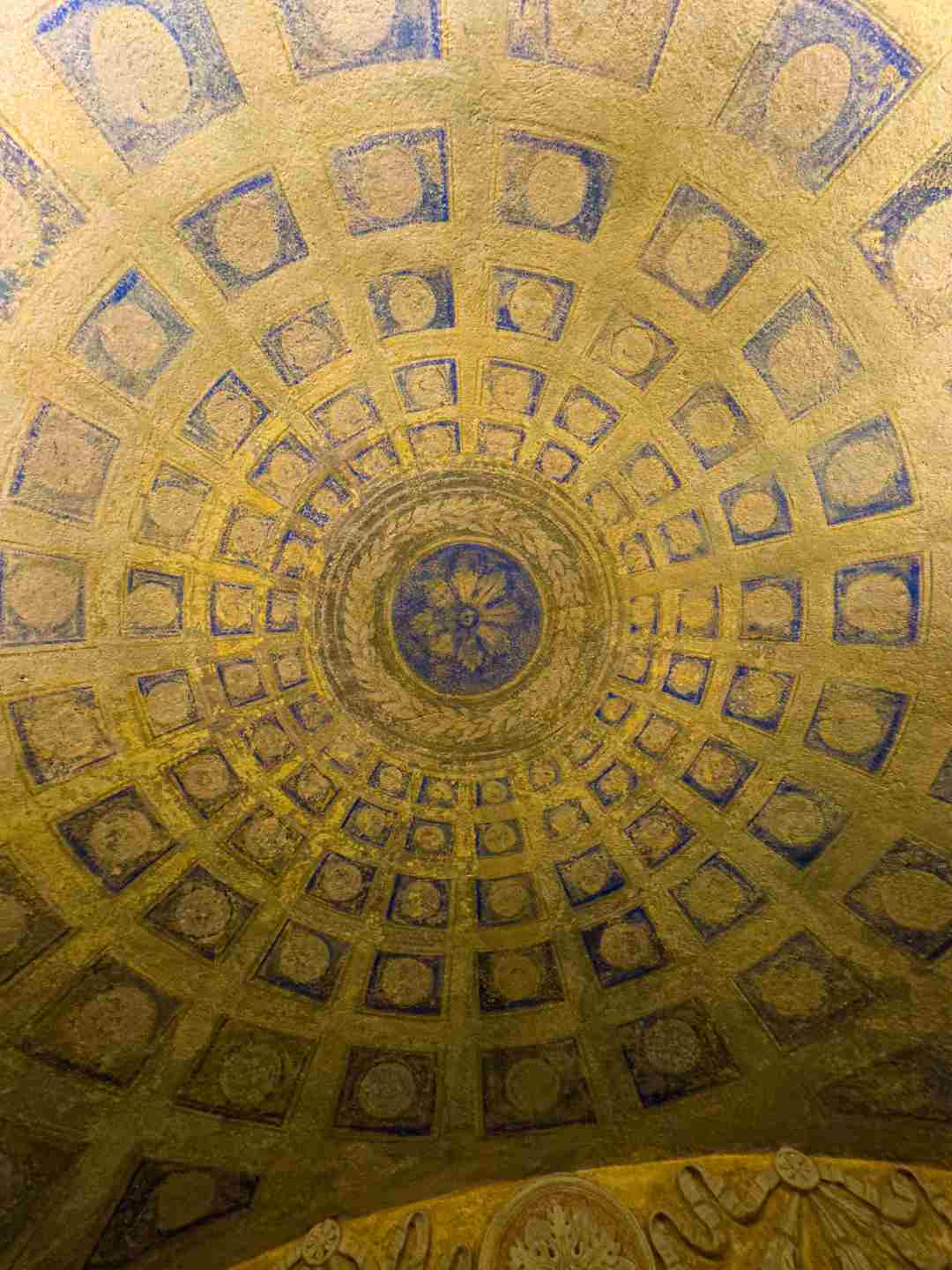 Soffitto Teatro Civico di Sassari simbolo Rete Thàmus